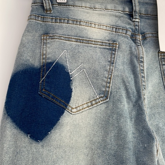 Straight women leg jeans with side heart shaped | S - Picture 8 of 9